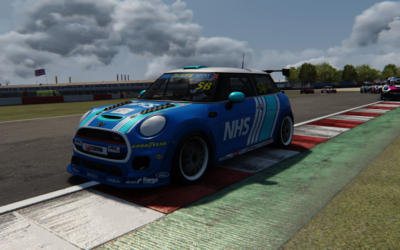 MARSHALL LEADS THE WAY IN FIRST MINI CHALLENGE UK ESERIES ROUND