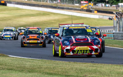 COOPER S LAUNCHES INTO NEW SEASON AT BRANDS HATCH