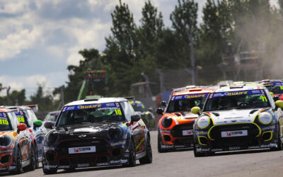 EXTRA-LARGE MINI GRID GREETS KNOCKHILL
