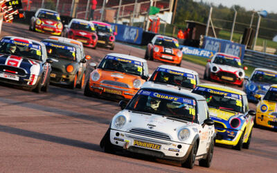 COOPERS COMBINE FOR SNETTERTON SPECTACULAR