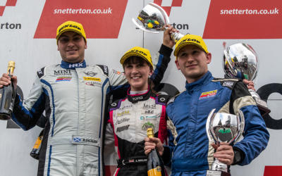 COOPER CLASSES RACE REPORTS FROM SNETTERTON 300