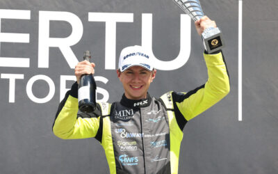 ALEX SOLLEY BIDS TO RETAIN ADVANTAGE AS COOPERS REACH HALFWAY