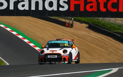 ROAN LUNDY JOINS SNETTERTON GRID