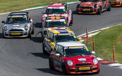 COOPER & COOPER PRO RACE REPORTS FROM BRANDS HATCH MINI FESTIVAL