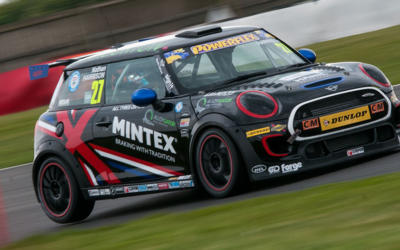 HARRISON SNEAKS AHEAD IN VITAL SNETTERTON QUALIFYING