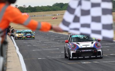 TOM OVENDEN OPENS SEASONAL ACCOUNT IN SNETTERTON OPENER