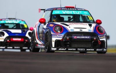 TOM OVENDEN, HENRY HOWARTH SCORE DONINGTON PARK POLES