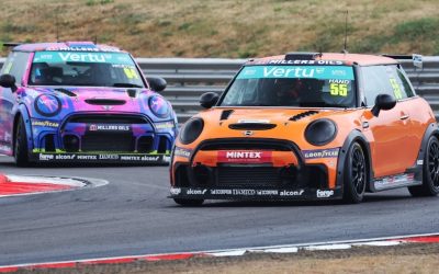 MANNPOWER MOTORSPORT PAIR CONFIDENT HEADING FOR OULTON PARK