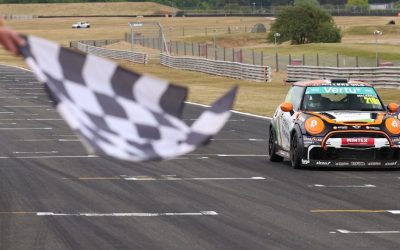CHRIS MACKENZIE SCORES MAIDEN JCW SPORT WIN